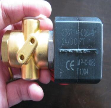 二位五通电磁阀