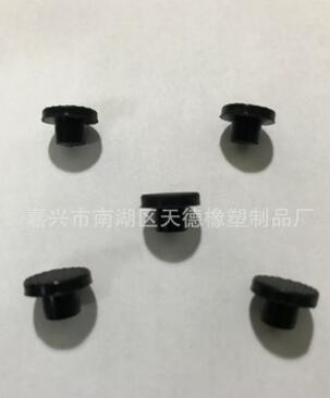 供应pvc塑料胶塞 T型胶塞 硅胶堵头 硅胶防滑脚垫