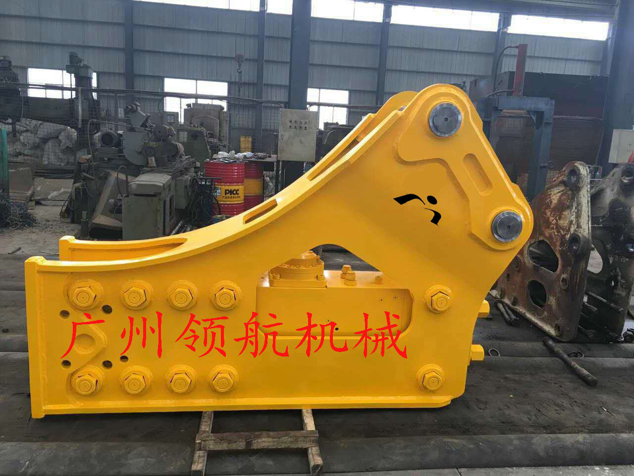 韩兵破碎锤整机