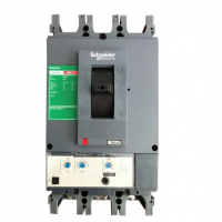 智能式万能式断路器DW45-6300/5000/3 (三级）固定式