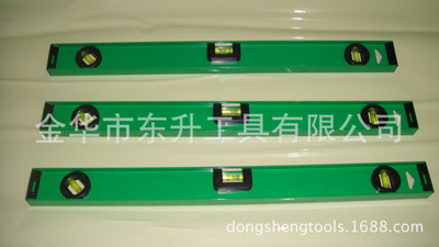 老款新做型水平尺，工字型水平尺，轻型可带磁的水平尺，水平仪。