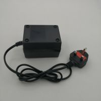 300W英规交流电源变压转换器220V转变110V电源电压变换器