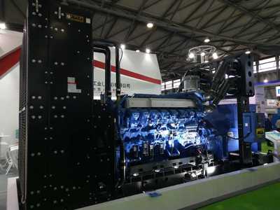 云南昆明三菱配斯坦福2000KW智能化柴油发电机组