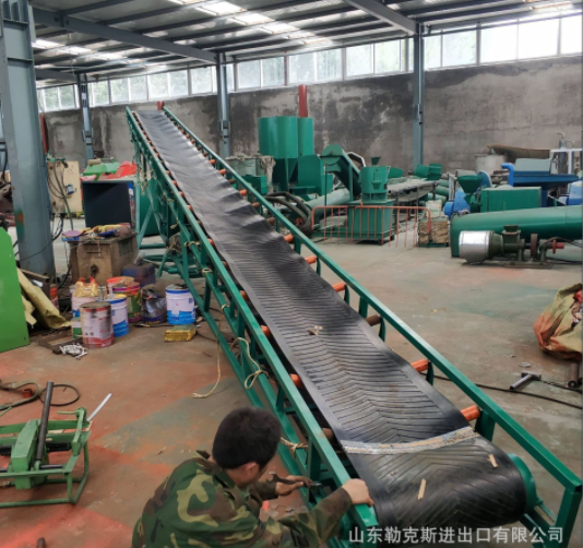 出品可升降爬坡输送矿用皮带输送机水平输送机生产厂