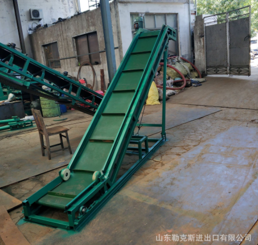 厂家直供可升降式PVC挡板输送机 皮带运输送料机vv