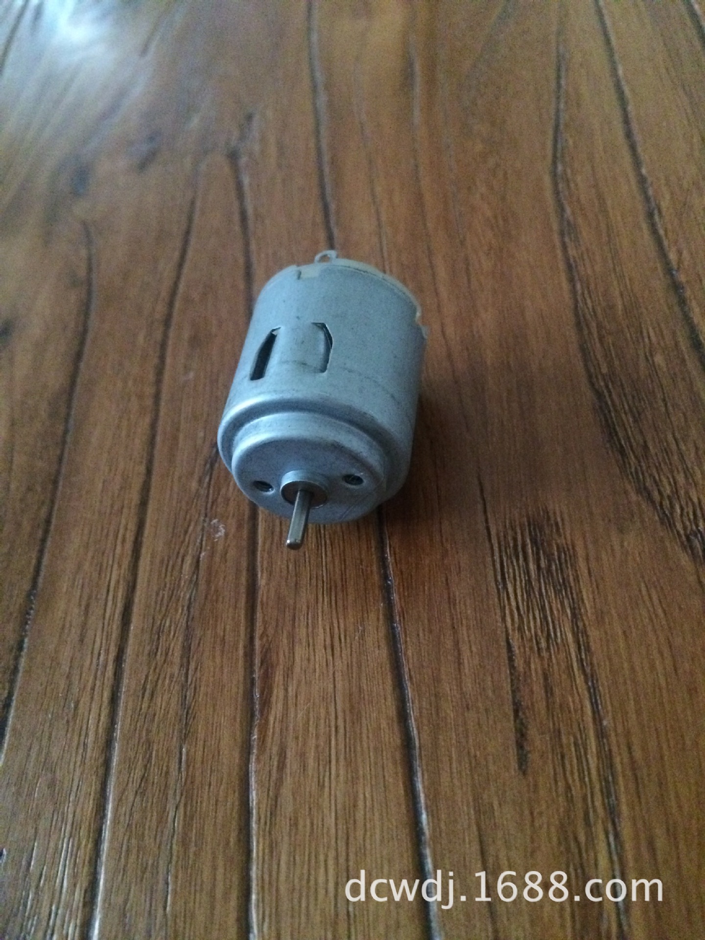 直流电动机图片