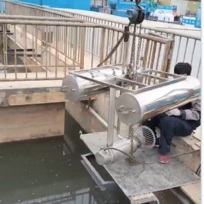 潜水推流曝气机安装方式