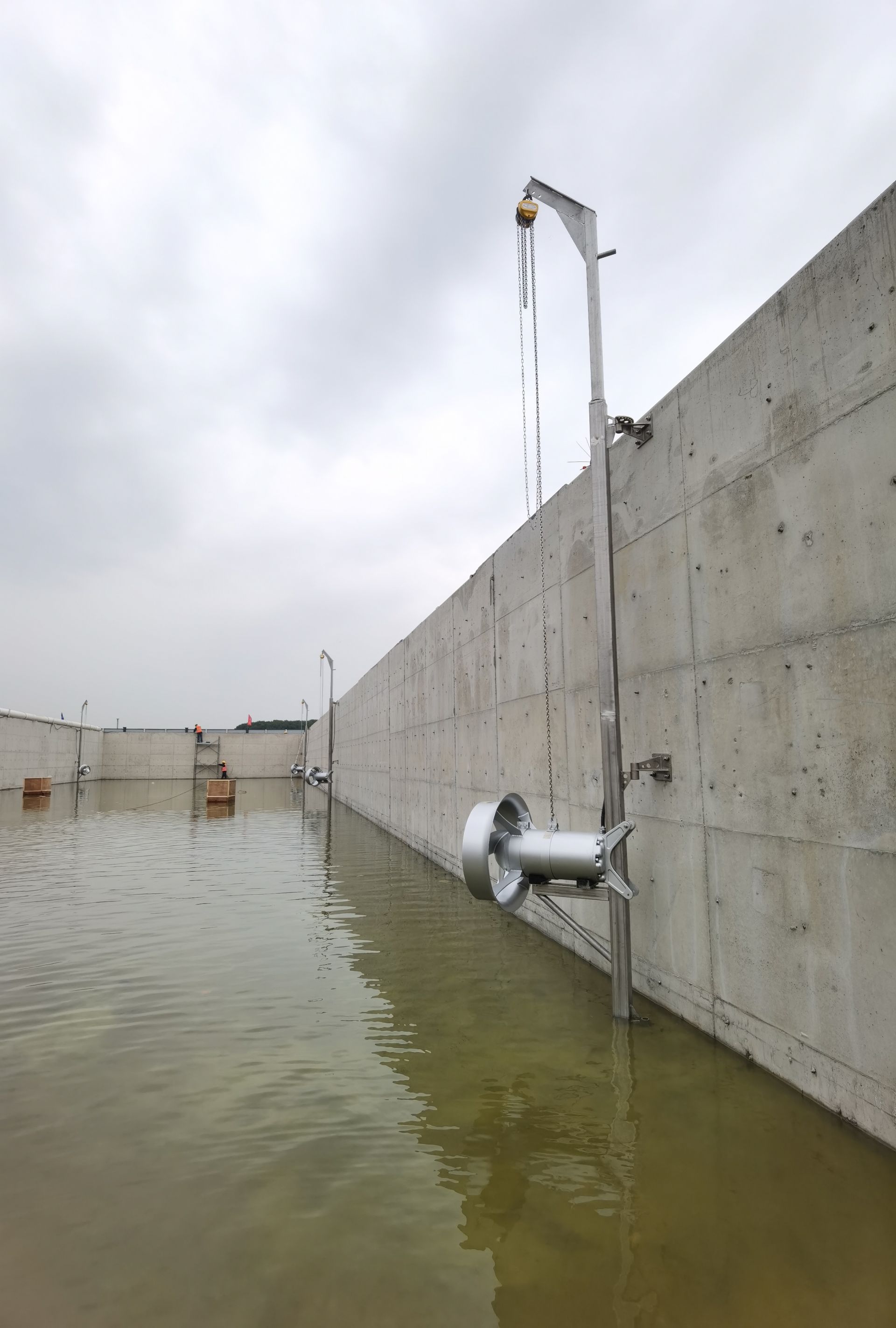 QJB4-12现场安装图片 (6)